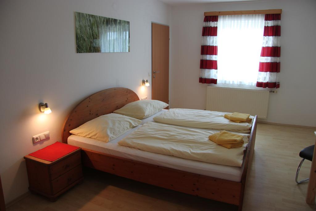 Pension Merkinger Behamberg Room photo