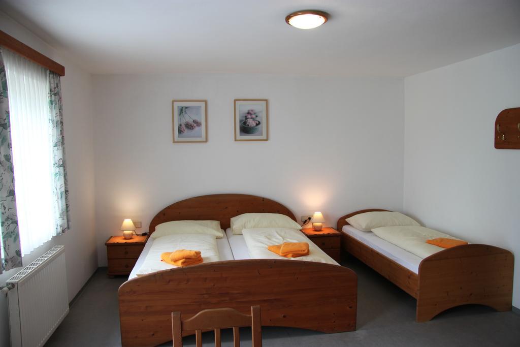 Pension Merkinger Behamberg Room photo